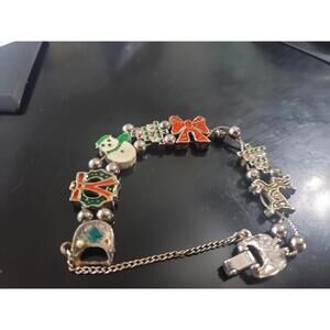 Very cute vintage chain slide charm bracelet Christmas theme enamel gold-tone